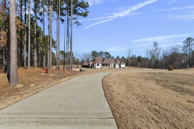 $929,900 | 167 Dogwood Trace, Brandon, MS 39042