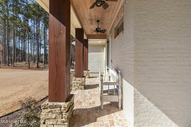 $929,900 | 167 Dogwood Trace, Brandon, MS 39042