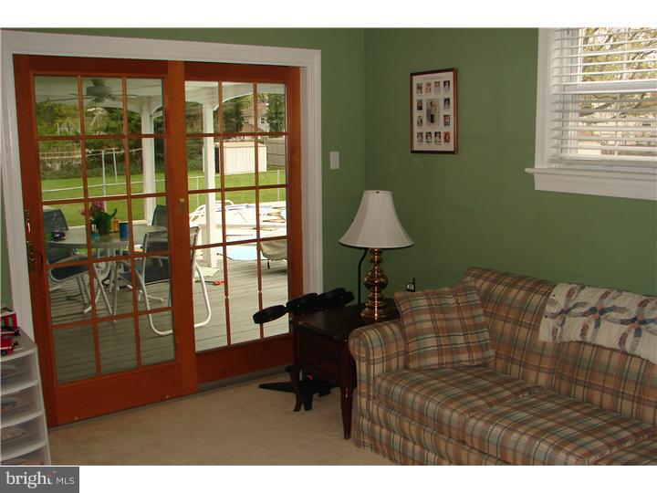 912 Walnut Road Warminster, PA 18974 - Photo 8 of 14