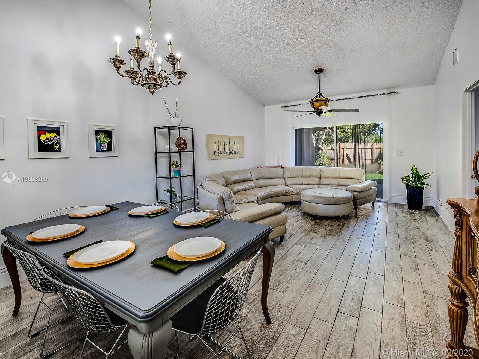 8317 Fairway Road Sunrise, FL 33351 - Photo 6 of 15 Gallery Image 6