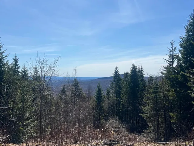 $138,900 | 14 Moose Alley, Rangeley, ME 04970