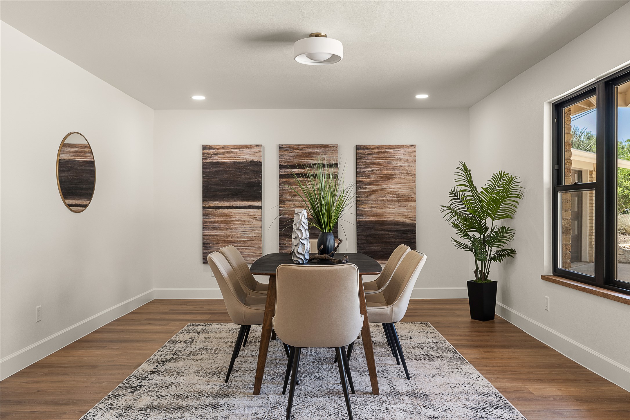 1014 Country Club Road Georgetown, TX 78628 - Photo 4 of 26 Dinning Room
