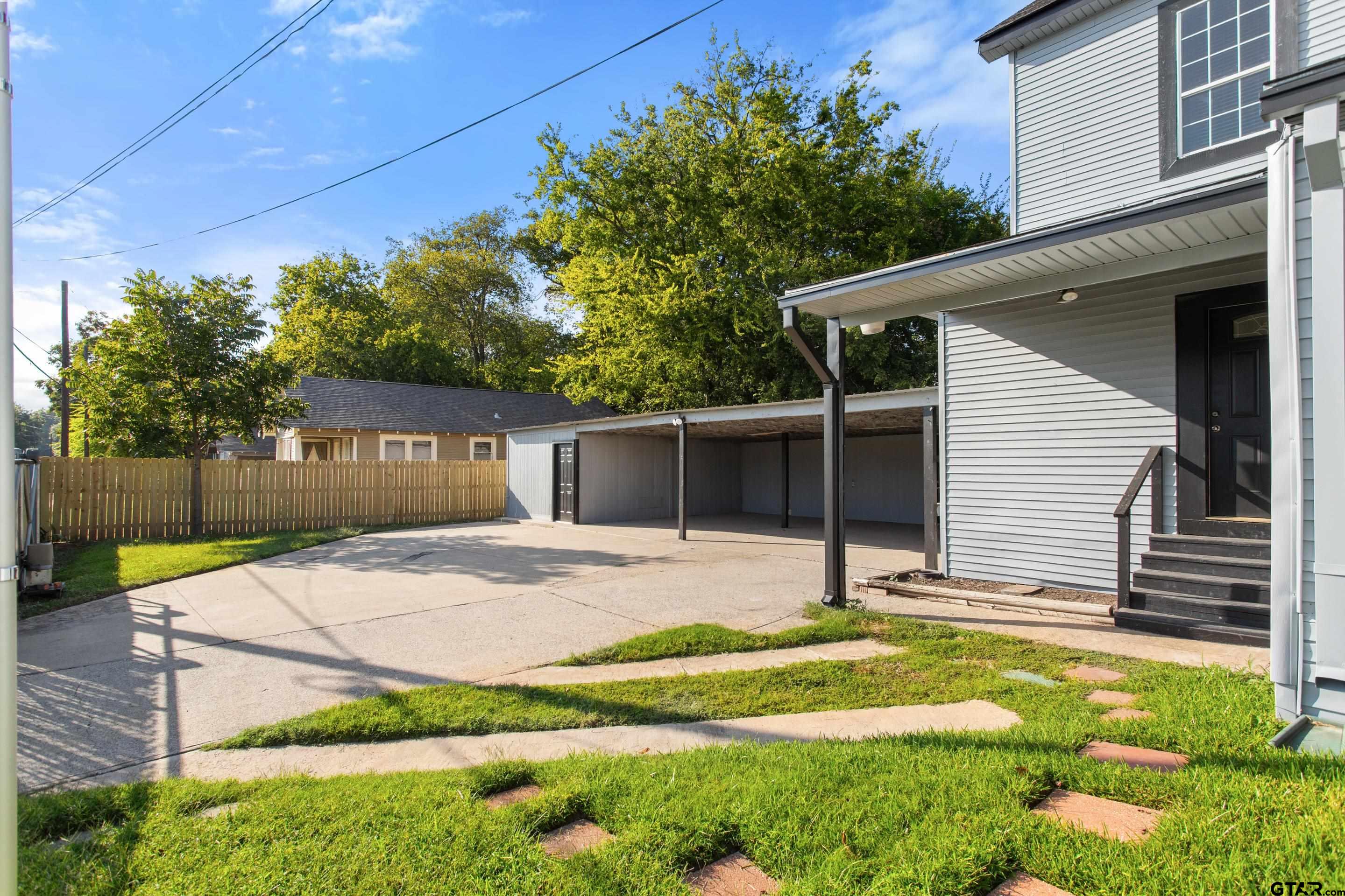 1002 North Normandy Avenue Tyler, TX 75702 - Photo 16 of 41