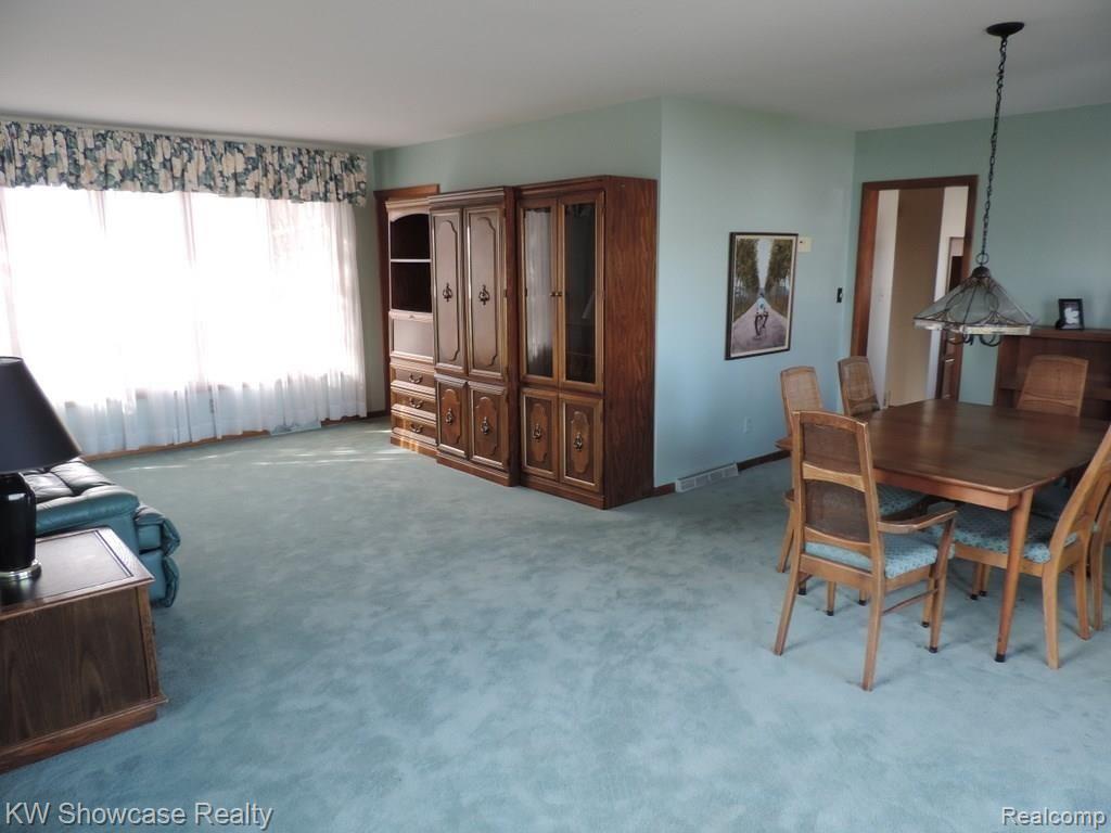3888 Sleeth Road Commerce Township, MI 48382 - Photo 13 of 27