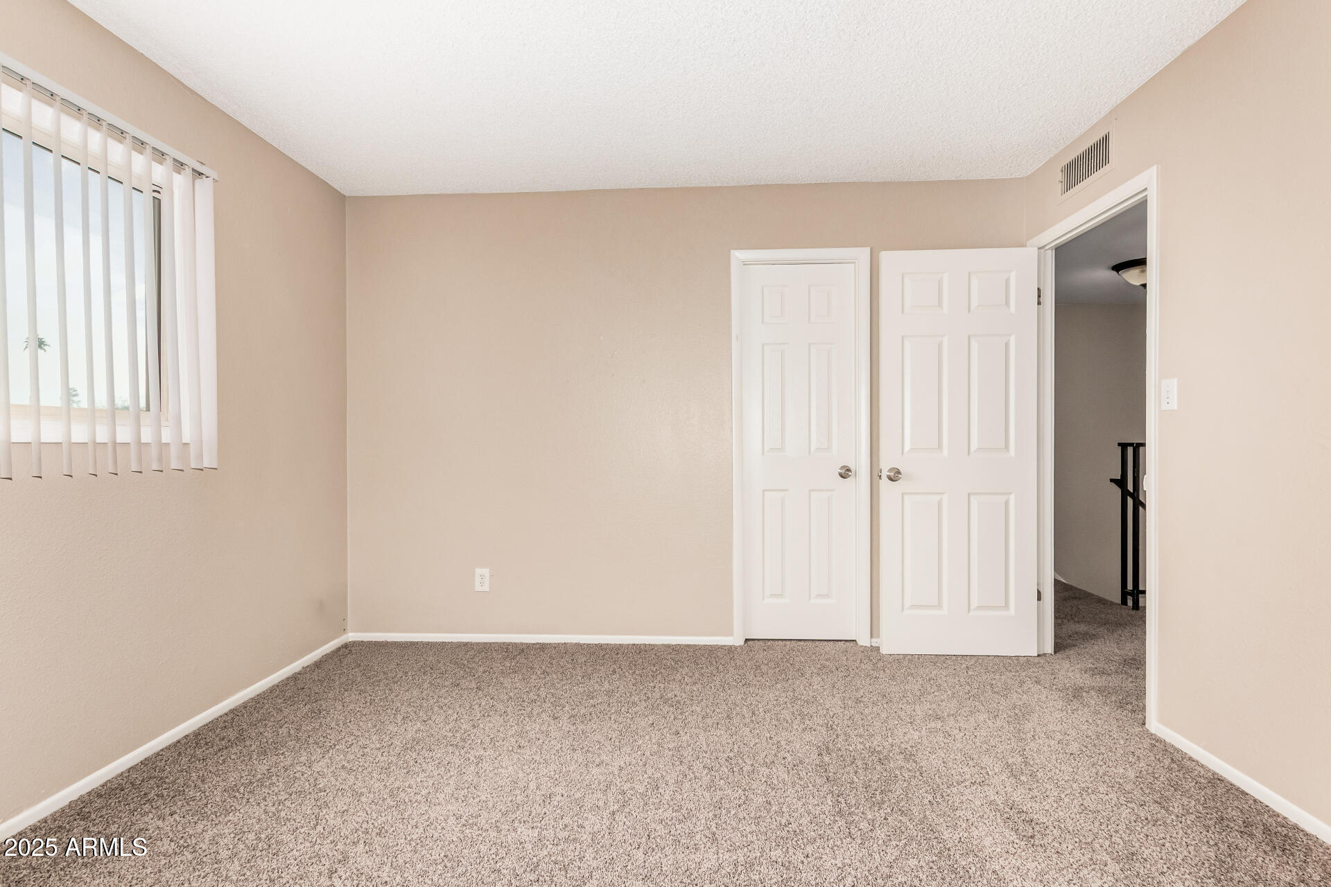 6556 South La Rosa Drive Tempe, AZ 85283 - Photo 11 of 22 13 La Rosa