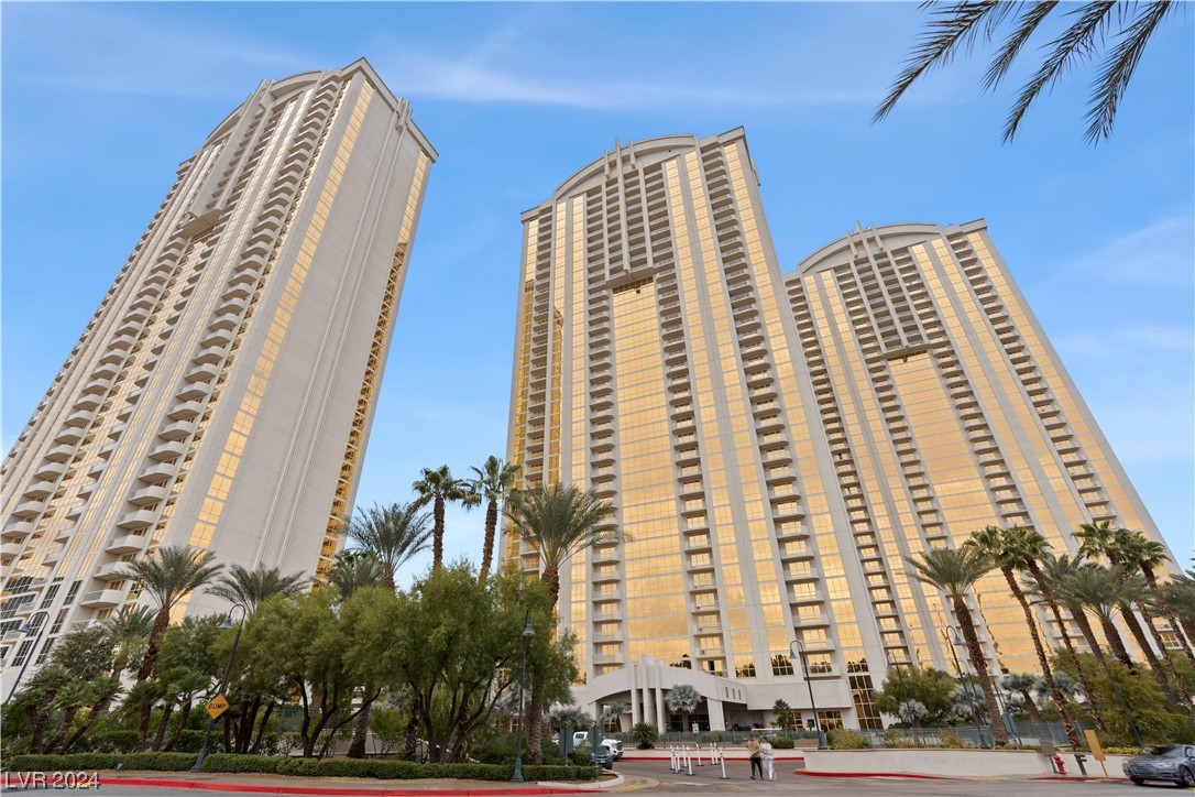 135 East Harmon Ave Unit 3602/3604