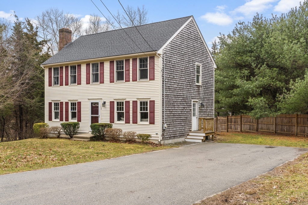 102 R Manomet Point Road Plymouth, MA 02360 - Photo 2 of 19 Gallery Image 2