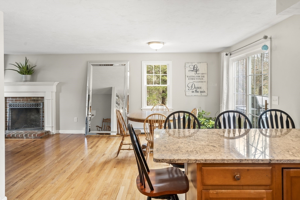 102 R Manomet Point Road Plymouth, MA 02360 - Photo 7 of 19 Gallery Image 7