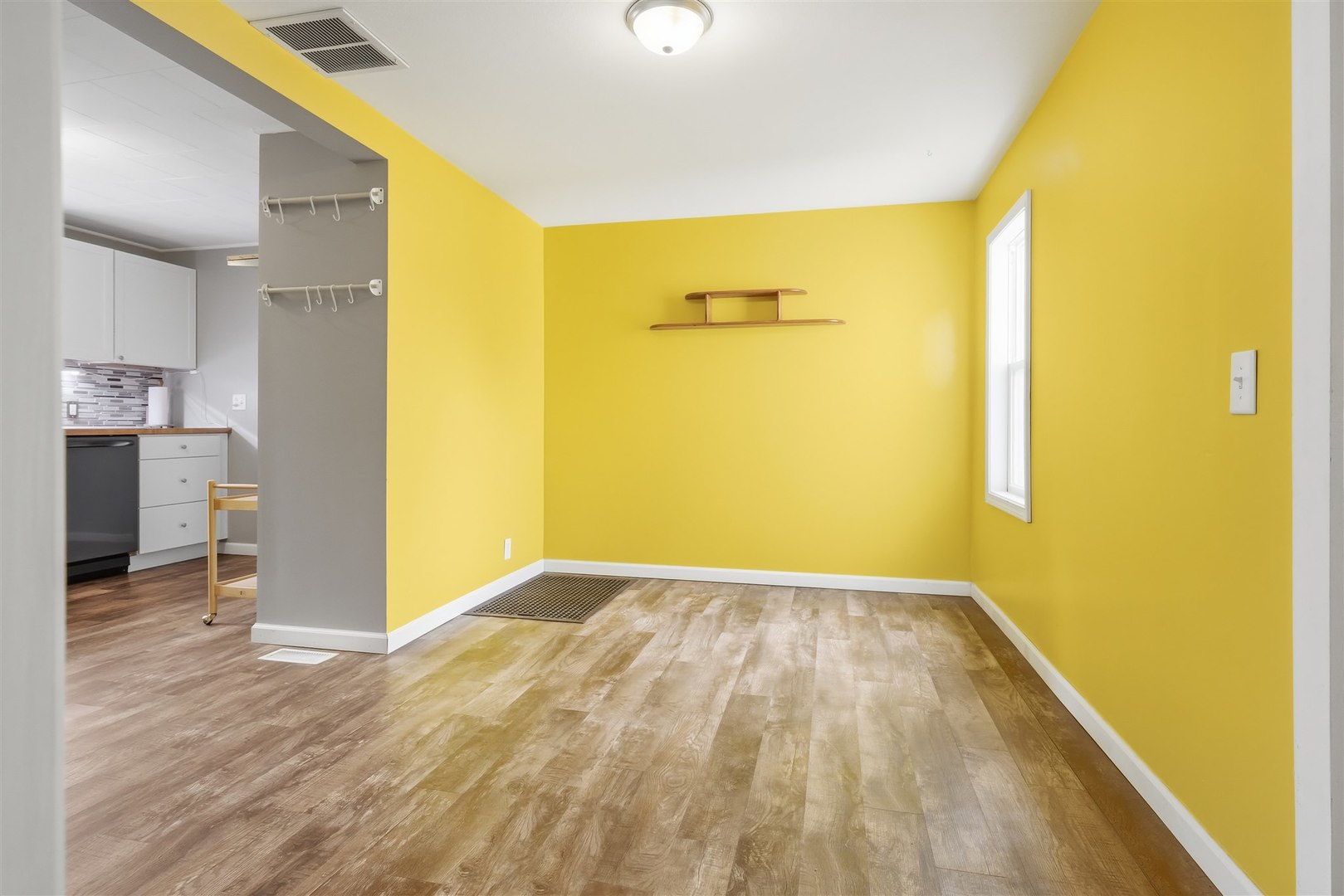 357 West 3rd Street El Paso, IL 61738 - Photo 11 of 29