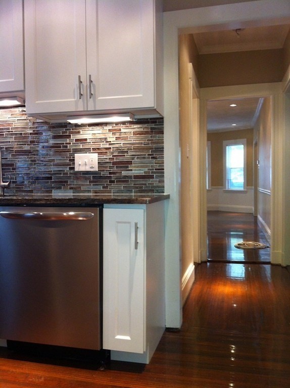 51 Wolcott Road, Unit 1 Chestnut Hill, MA 02467 - Photo 10 of 22