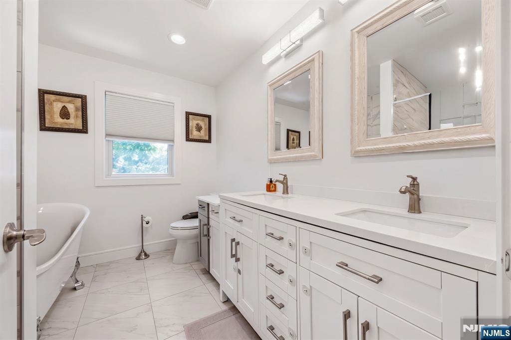 40 Frederick Street, Unit B Little Ferry, NJ 07643 - Photo 11 of 23