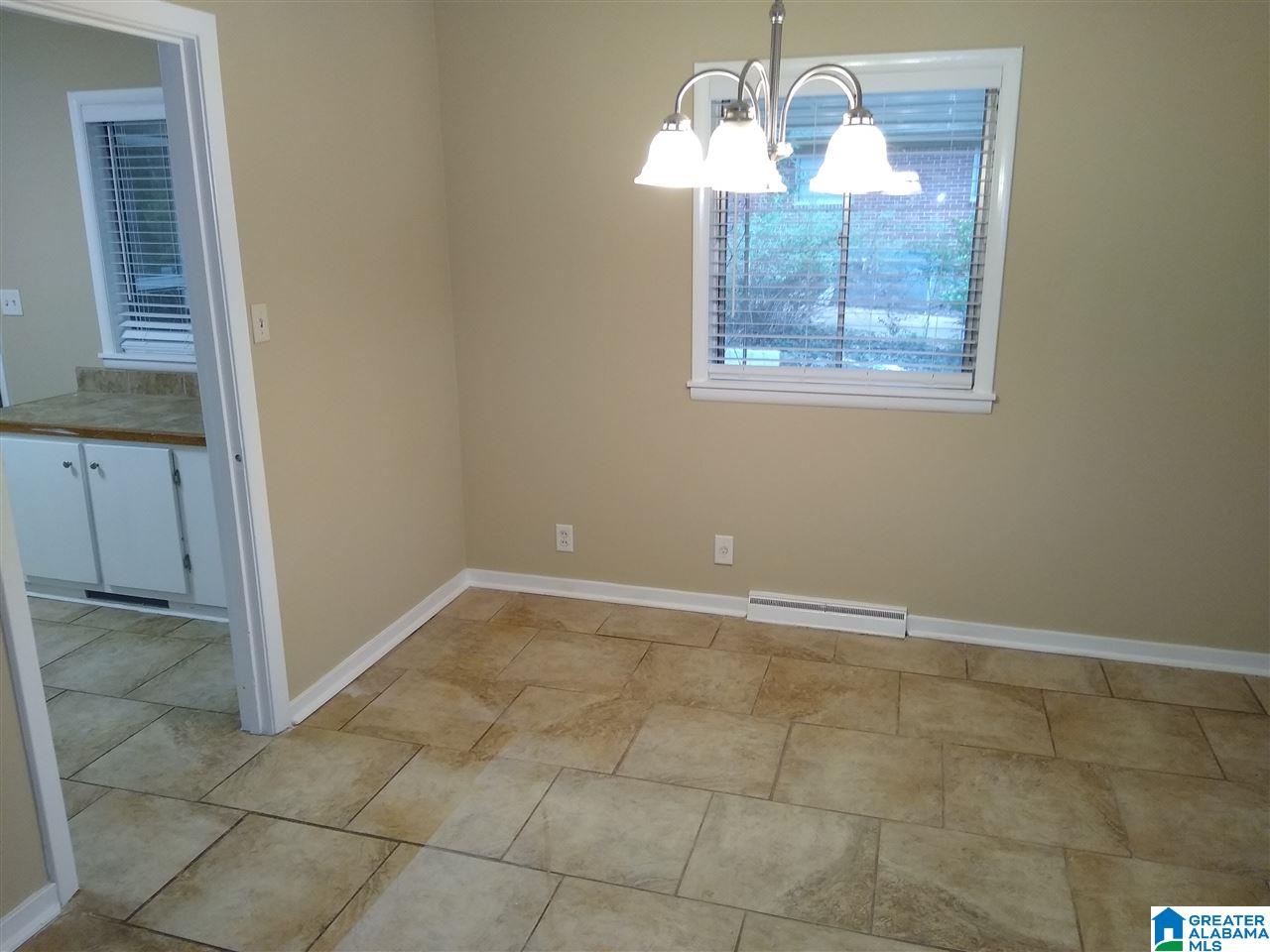 621 Rebecca Road Birmingham, AL 35206 - Photo 4 of 24
