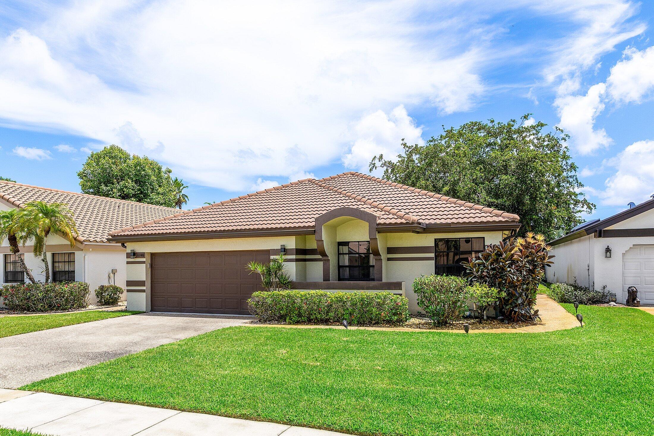 11146 Highland Circle Boca Raton, FL 33428 - Photo 18 of 47 Front Exterior