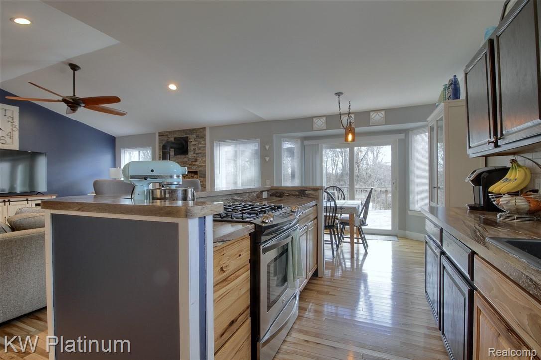8445 Jordan Road Fair Haven, MI 48023 - Photo 10 of 27 10-Kitchen 3rd View.jpg