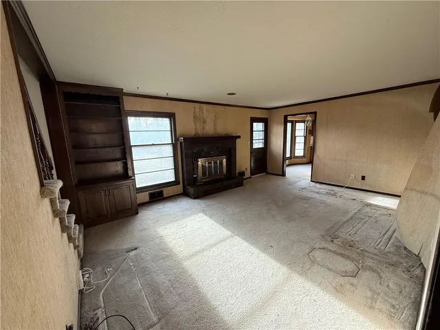 $211,900 | 7026 Lakeshore Drive, Raytown, MO 64133