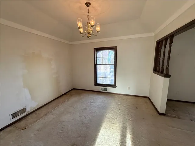 $211,900 | 7026 Lakeshore Drive, Raytown, MO 64133