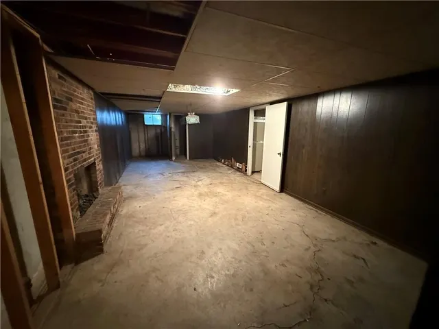 $211,900 | 7026 Lakeshore Drive, Raytown, MO 64133