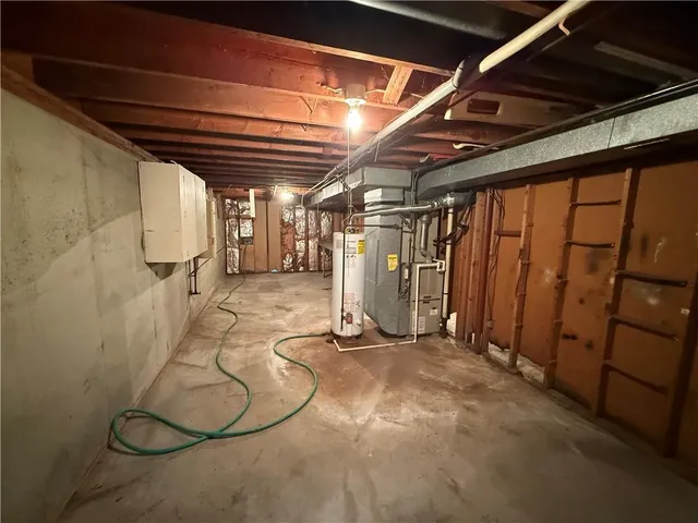 $211,900 | 7026 Lakeshore Drive, Raytown, MO 64133