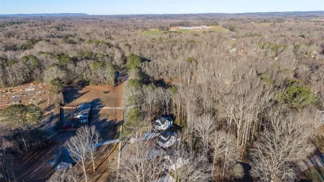a view of a outdoor space