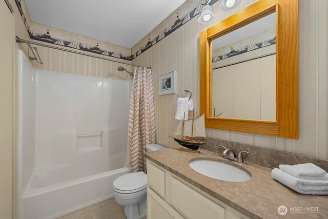 $424,000 | 920 East Bay Drive Northeast, Unit 3C302, Olympia, WA 98506