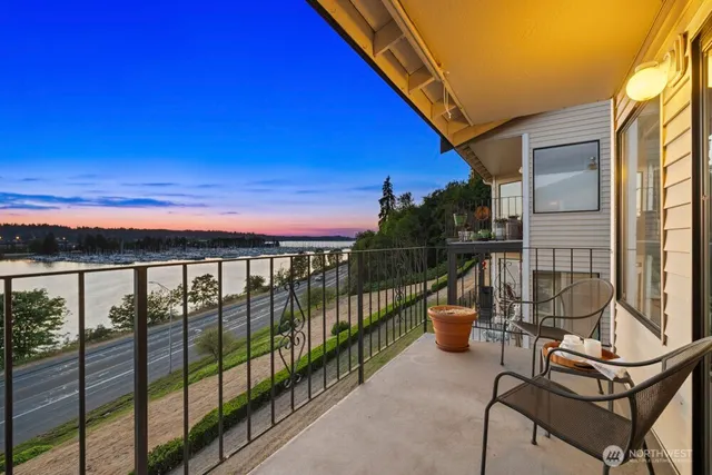 $424,000 | 920 East Bay Drive Northeast, Unit 3C302, Olympia, WA 98506