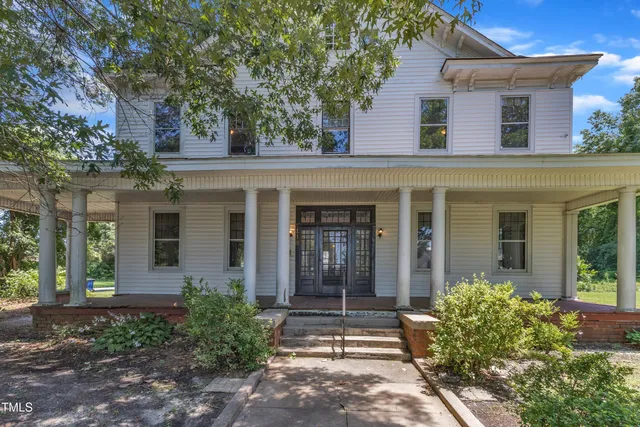 $415,000 | 118 North 7th Street, Smithfield, NC 27577
