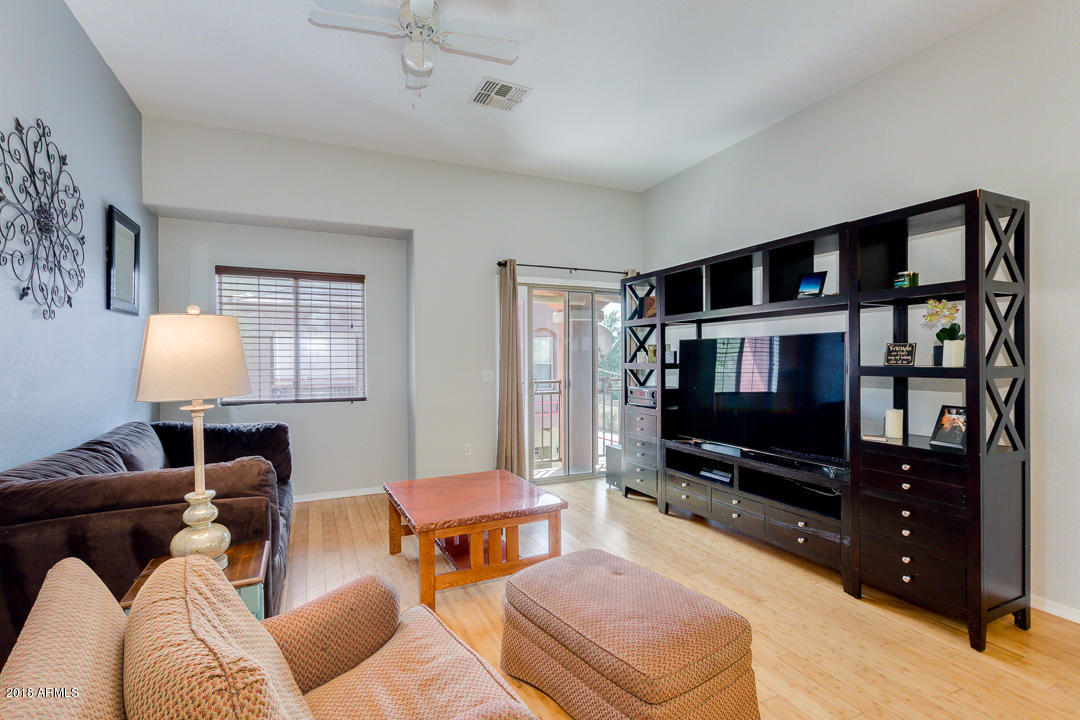 2150 East Bell Road, Unit 1095 Phoenix, AZ 85022 - Photo 6 of 26 06-Bell