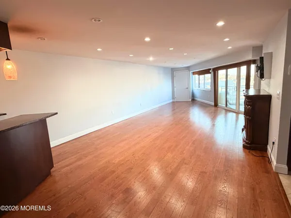 $4,600 | 525 Ocean Boulevard, Unit 405, Long Branch, NJ 07740