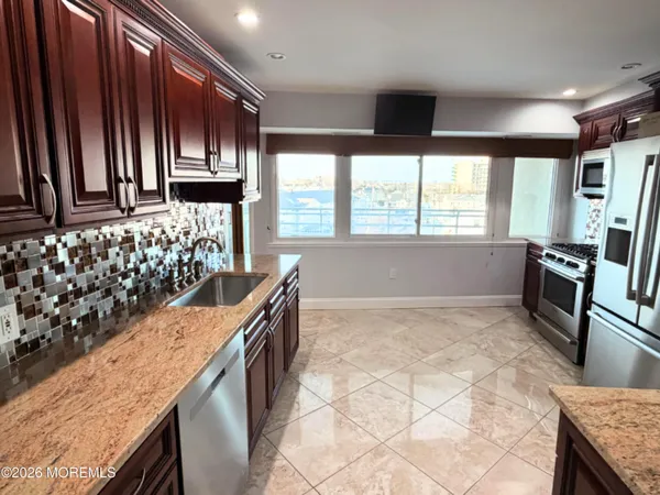 $4,600 | 525 Ocean Boulevard, Unit 405, Long Branch, NJ 07740