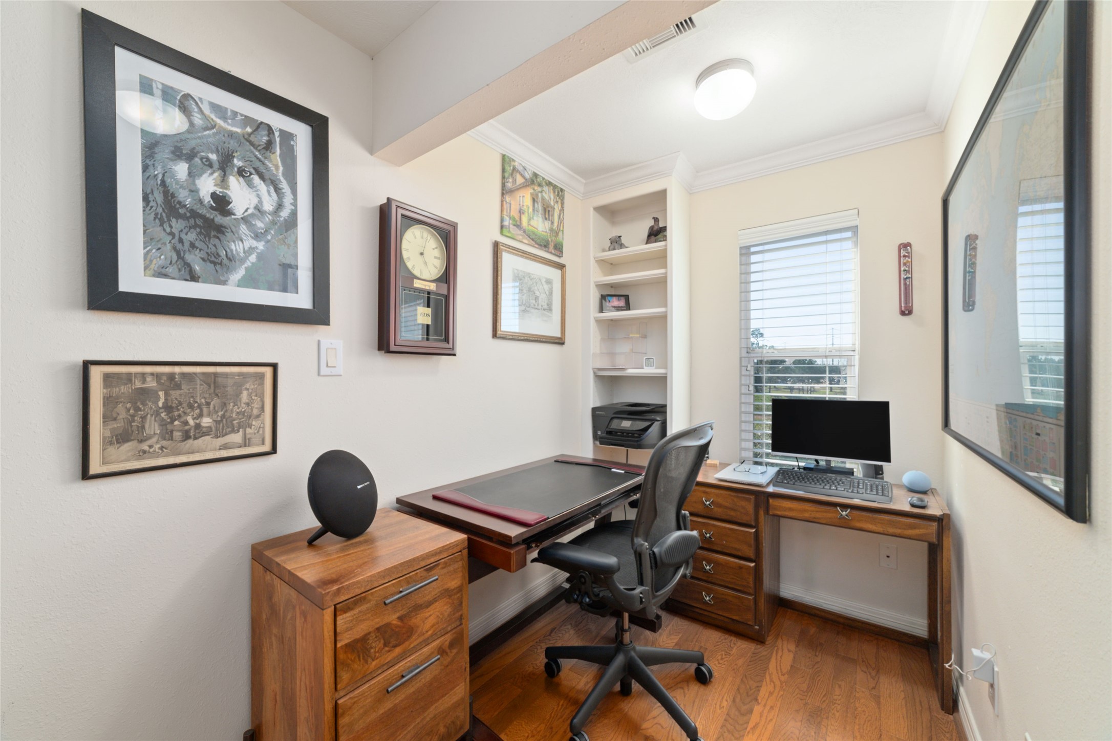 1807 Stacy Crest Houston, TX 77008 - Photo 18 of 32 Work area at top of 3rd floor stairs is perfect for in home office or work out area.