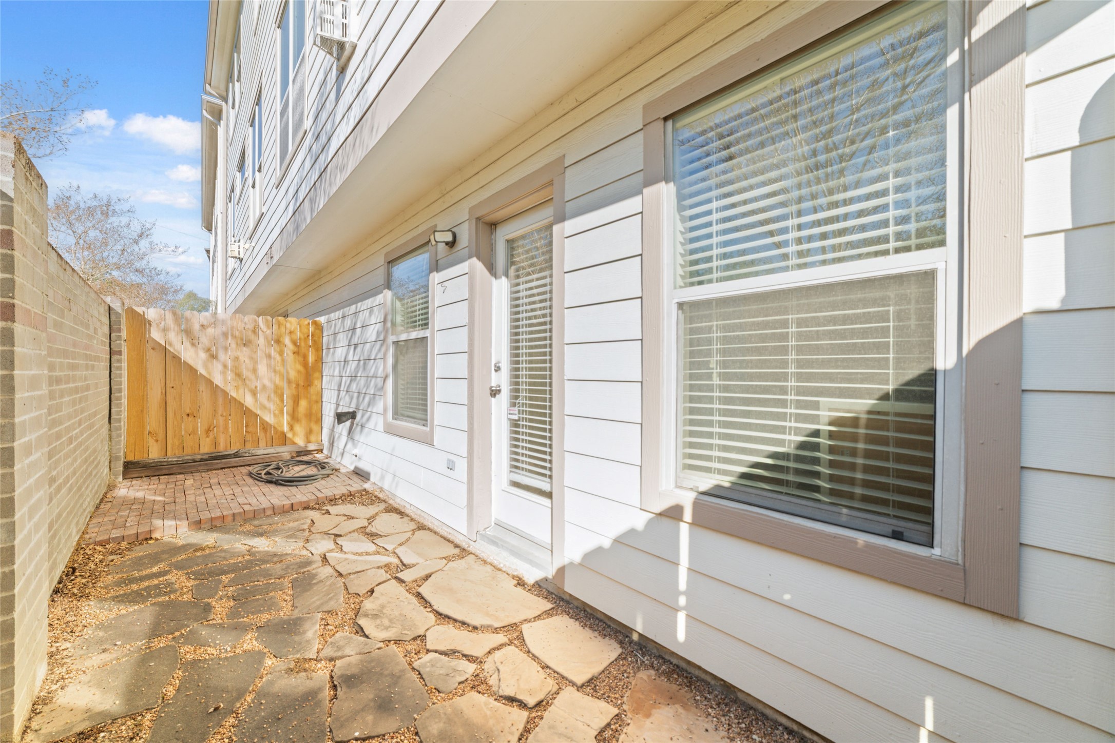 1807 Stacy Crest Houston, TX 77008 - Photo 25 of 32