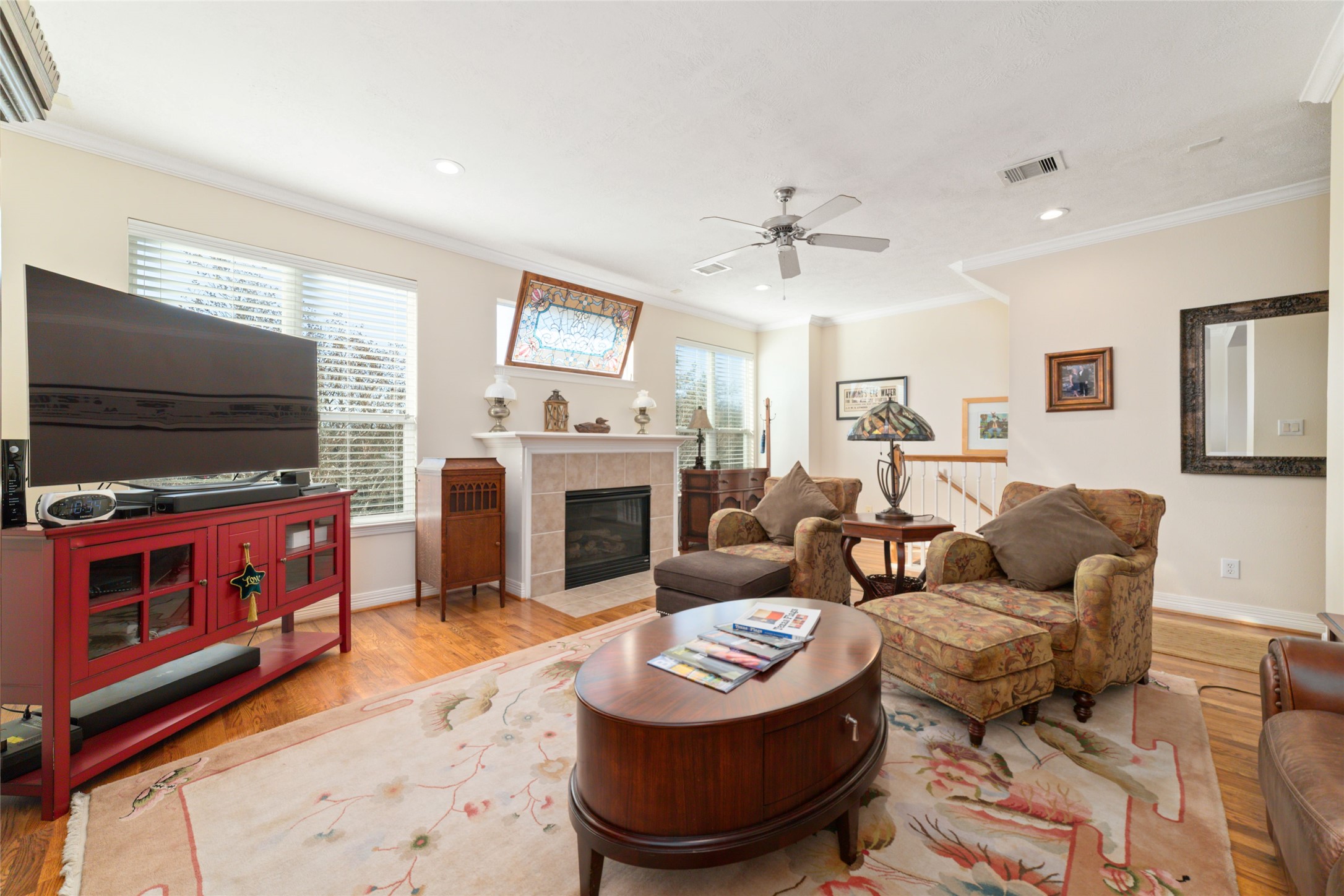 1807 Stacy Crest Houston, TX 77008 - Photo 4 of 32