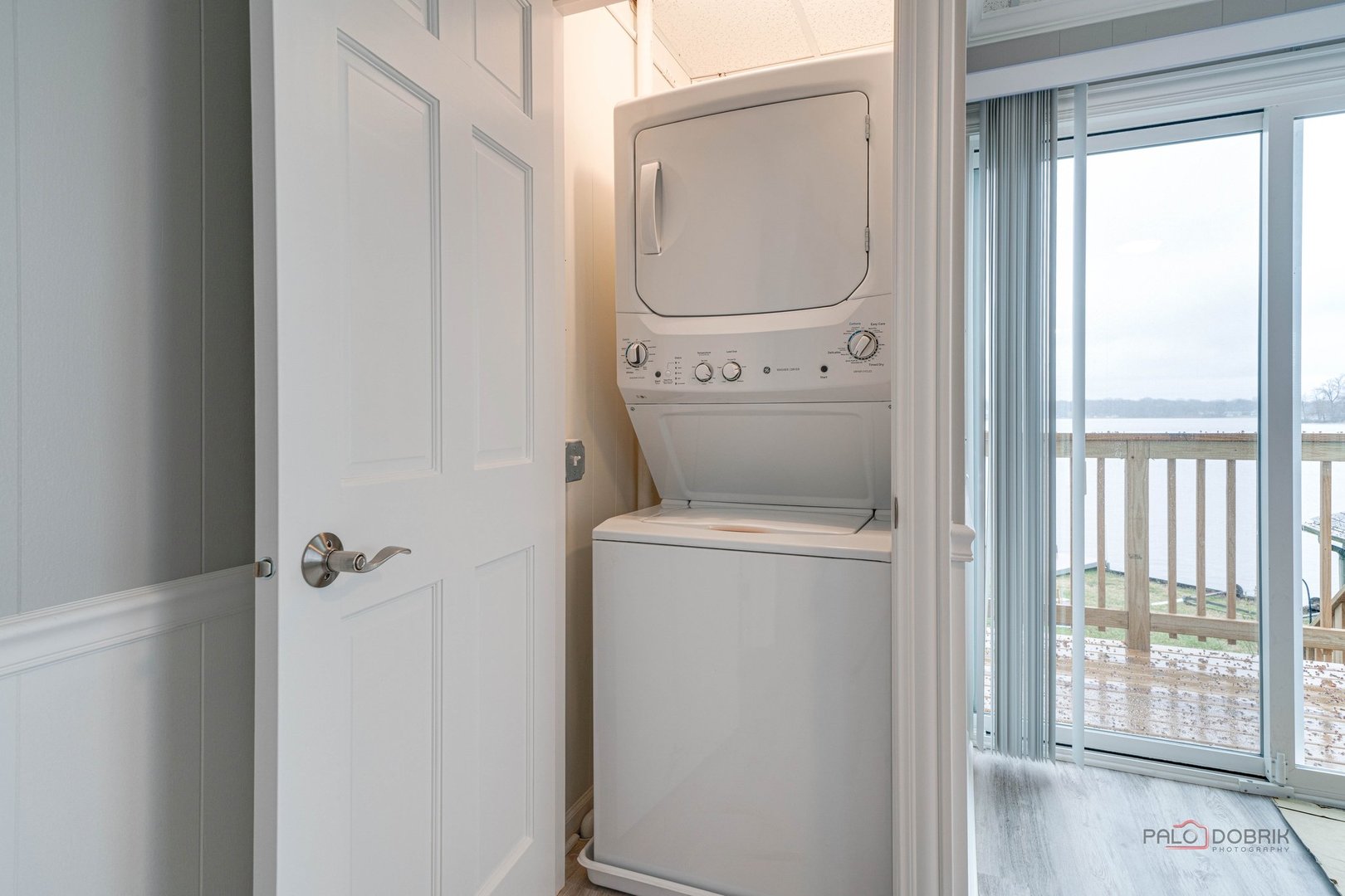 163 Eagle Point Road, Unit 2 Fox Lake, IL 60020 - Photo 12 of 38 a utility room with dryer and washer