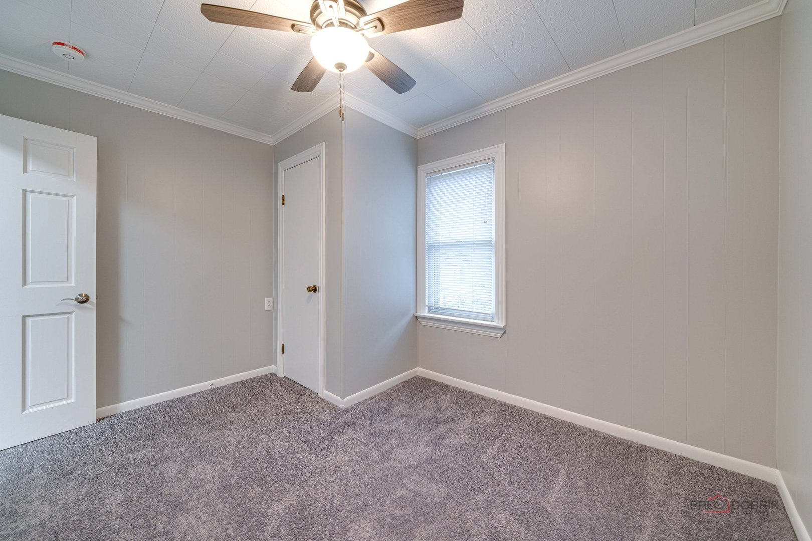 163 Eagle Point Road, Unit 2 Fox Lake, IL 60020 - Photo 22 of 38 a view of an empty room with a window