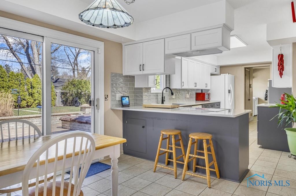 4426 Sheraton Road Toledo, OH 43615 - Photo 10 of 48 Updated Kitchen