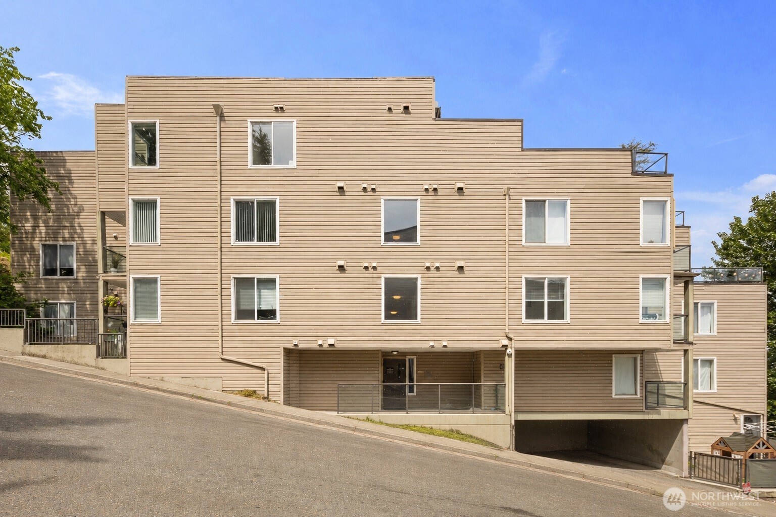 3022 Southwest Bradford Street, Unit 2 Seattle, WA 98126 - Photo 17 of 20