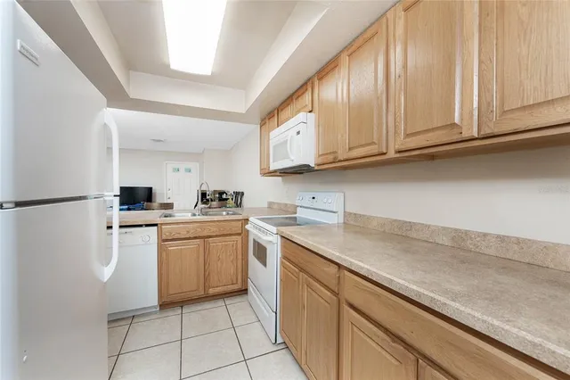 $399,000 | 120 West Perry Lane, Englewood, FL 34223