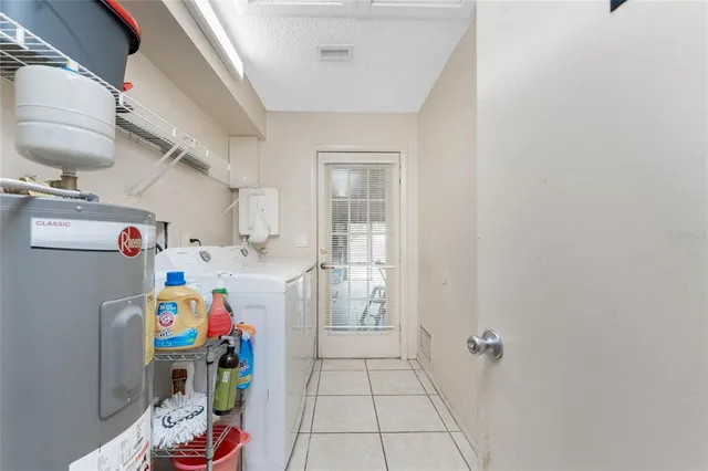 $399,000 | 120 West Perry Lane, Englewood, FL 34223