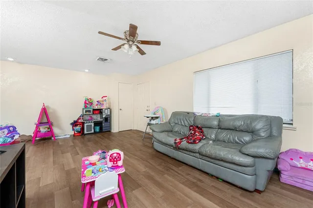 $399,000 | 120 West Perry Lane, Englewood, FL 34223