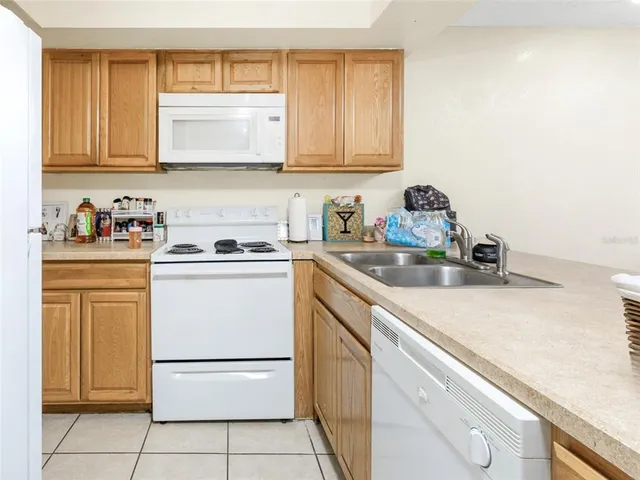 $399,000 | 120 West Perry Lane, Englewood, FL 34223