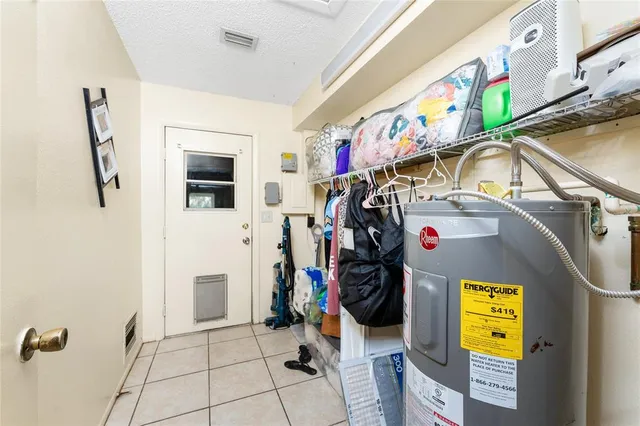 $399,000 | 120 West Perry Lane, Englewood, FL 34223