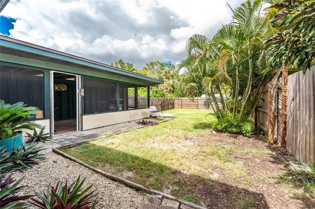 $399,000 | 120 West Perry Lane, Englewood, FL 34223