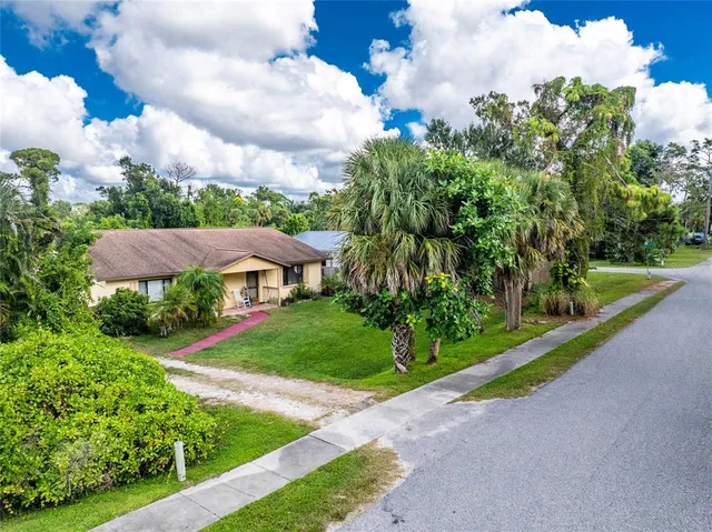 $399,000 | 120 West Perry Lane, Englewood, FL 34223