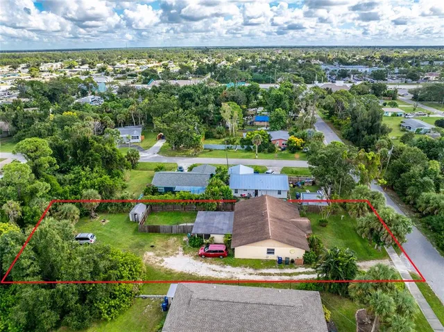 $399,000 | 120 West Perry Lane, Englewood, FL 34223