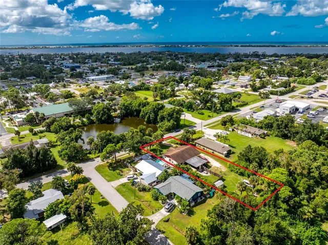 $399,000 | 120 West Perry Lane, Englewood, FL 34223