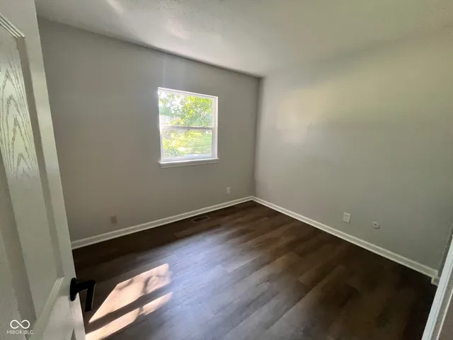 $129,900 | 8353 Paso Del Norte Court, Indianapolis, IN 46227