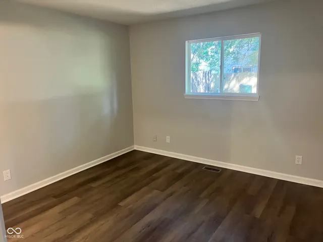 $129,900 | 8353 Paso Del Norte Court, Indianapolis, IN 46227