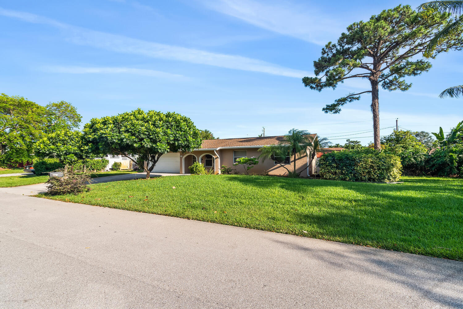 5212 Adams Road Delray Beach, FL 33484 - Photo 29 of 34 5212 Adams Rd-large-029-029-DSC6445-1500