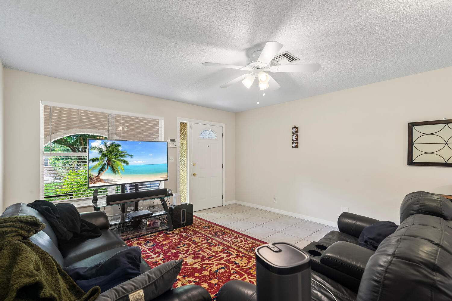 5212 Adams Road Delray Beach, FL 33484 - Photo 6 of 34 5212 Adams Rd-large-007-007-DSC6339-1500