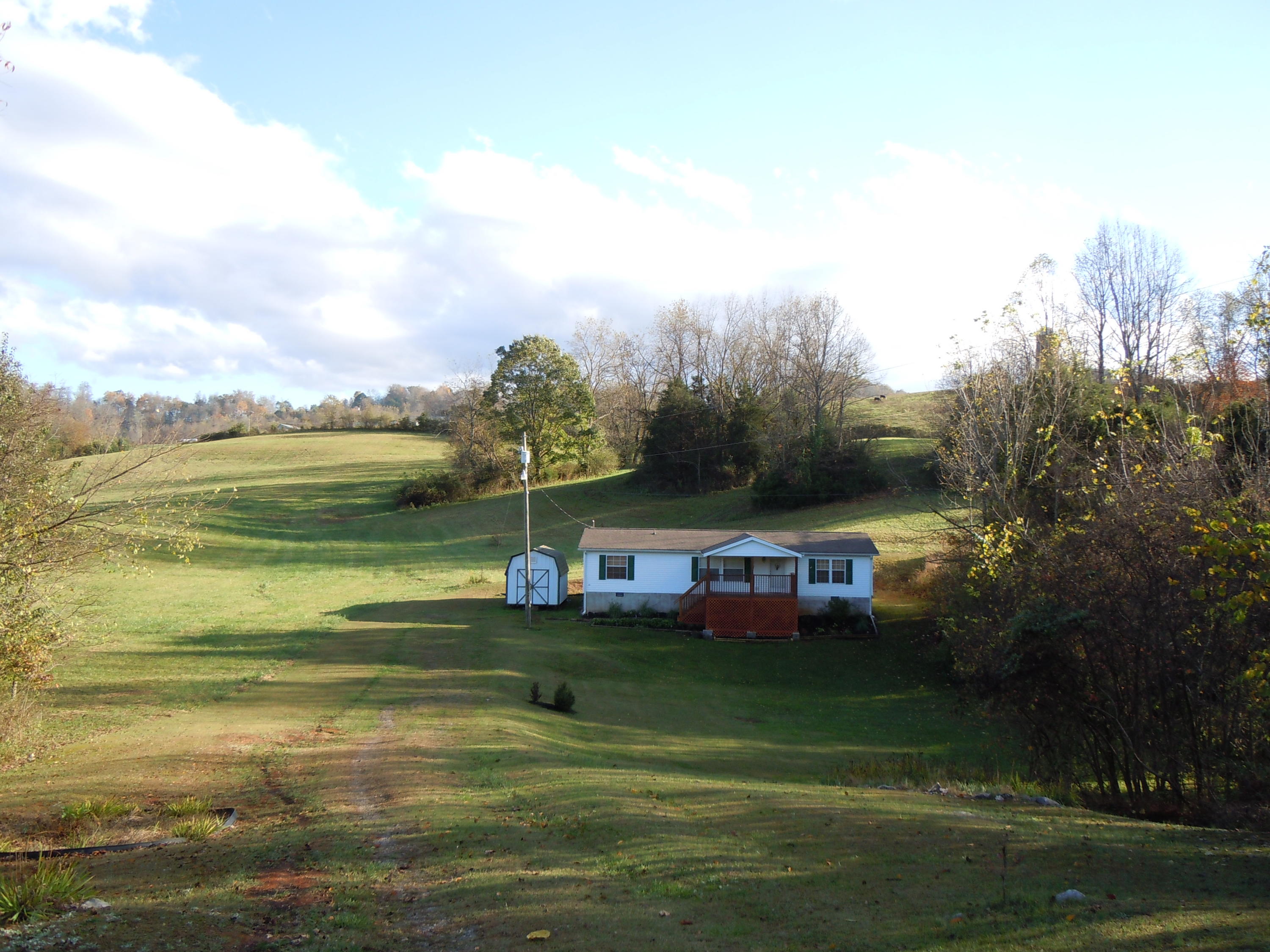 1909 Enterprise Road Piney Flats, TN 37686 - Photo 1 of 26 Main